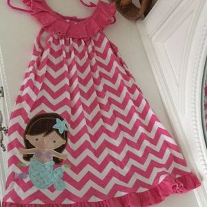 Girls dress